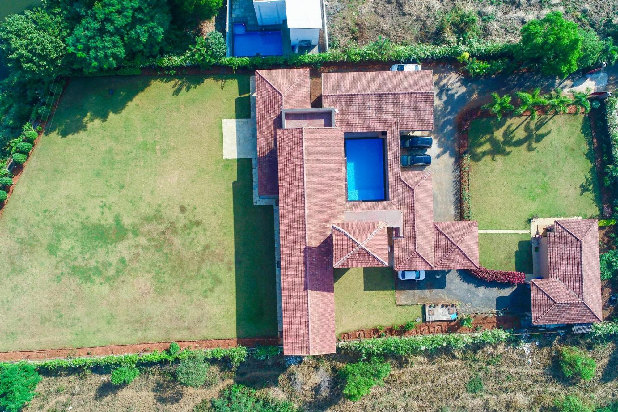 White Stallion Villa Lonavala Luaran gambar